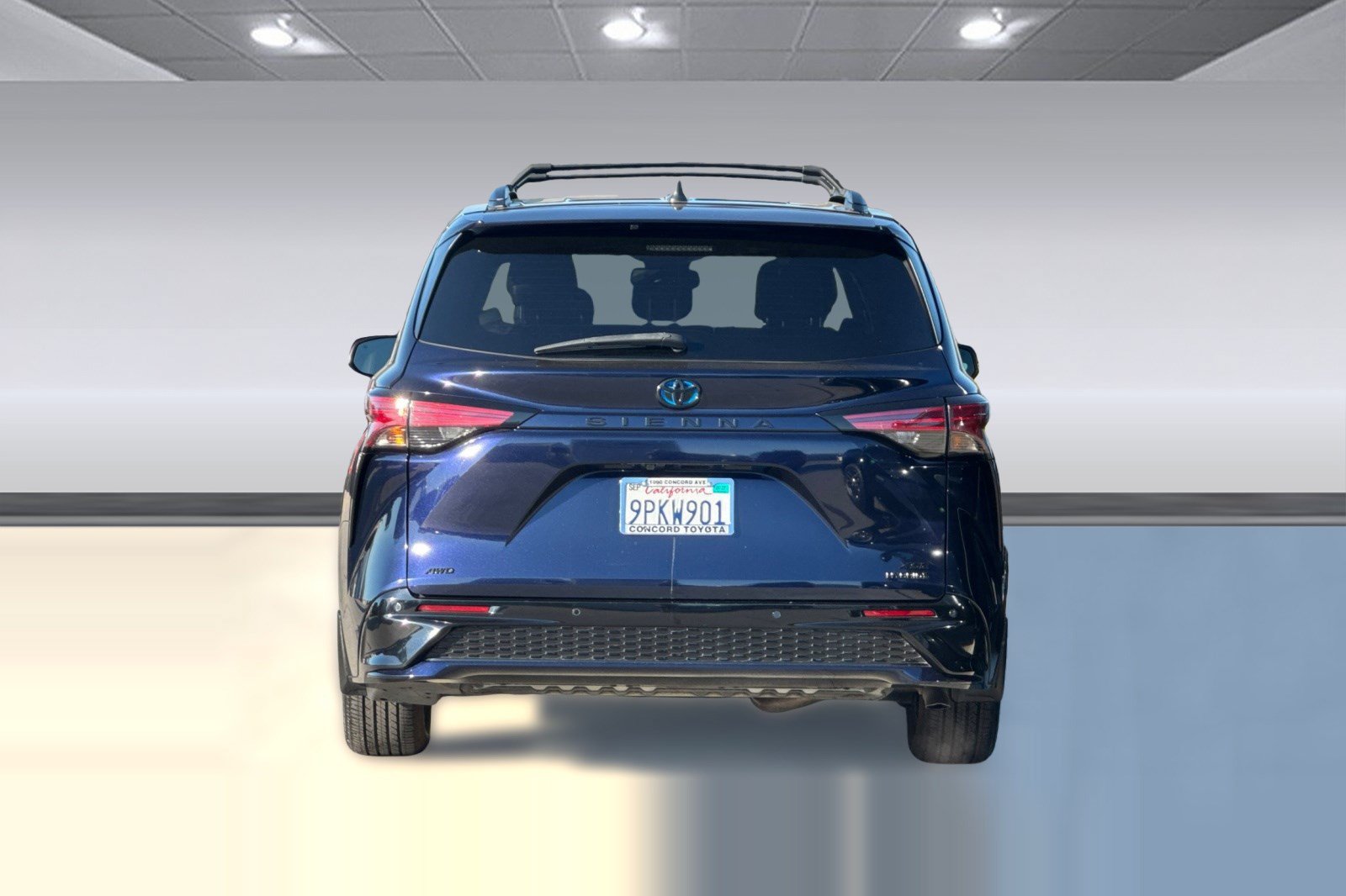 Certified 2024 Toyota Sienna XSE w/ XSE Premium Package AWD/4WD image 10