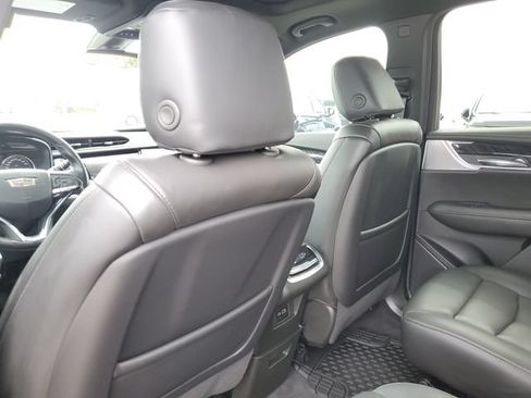 Certified 2024 Cadillac XT6 Premium Luxury AWD/4WD image 30