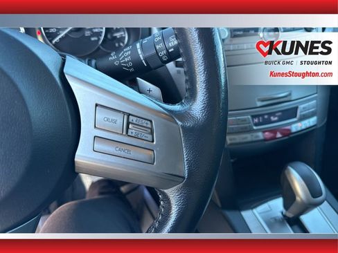 Used 2011 Subaru Outback 2.5i Limited w/ PWR Moonroof Pkg image 28