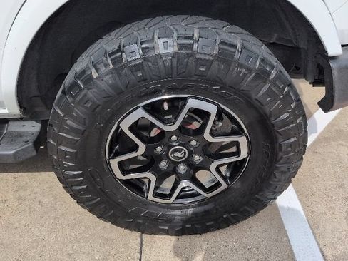 Used 2022 Ford Bronco Outer Banks AWD/4WD image 9