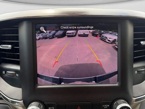 Used 2019 RAM 1500 Laramie AWD/4WD image 39