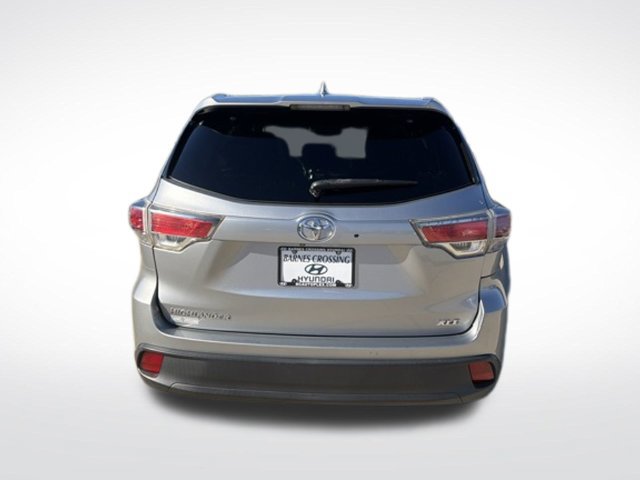 Used 2014 Toyota Highlander XLE FWD image 4