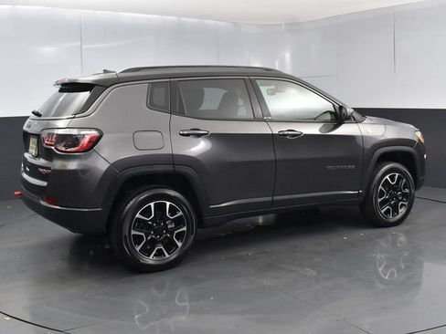 Used 2021 Jeep Compass Trailhawk AWD/4WD image 3