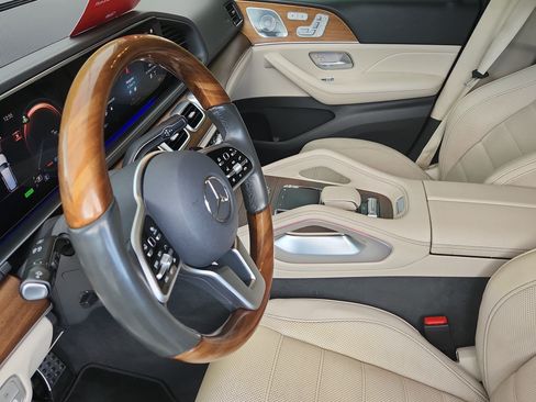 Used 2020 Mercedes-Benz GLS 580 4MATIC image 4