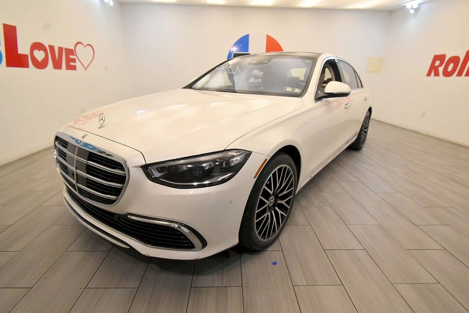 Used 2022 Mercedes-Benz S 500 4MATIC image 1