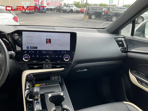 Used 2023 Lexus NX 350 AWD image 41