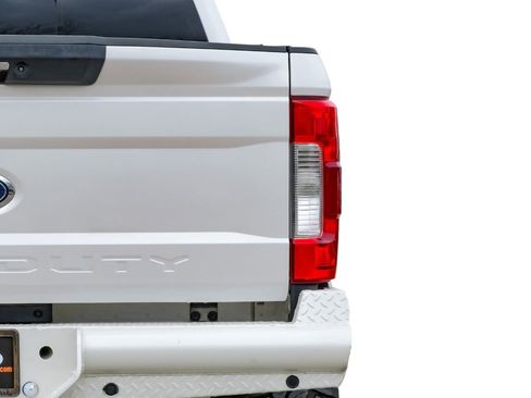 Used 2017 Ford F350 Lariat w/ Lariat Ultimate Package image 52