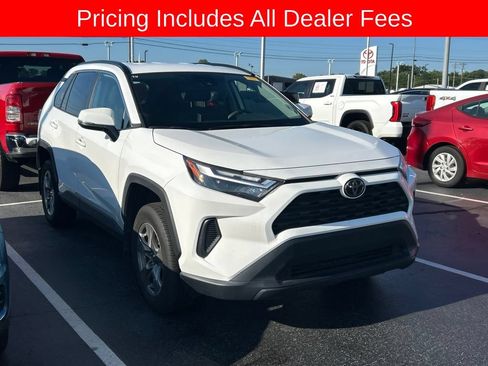 Used 2024 Toyota RAV4 XLE FWD image 1