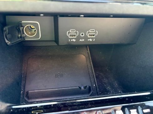 Used 2024 Jeep Wagoneer Series II AWD/4WD image 24