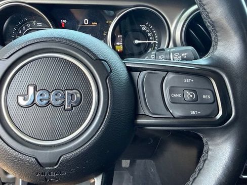 Used 2023 Jeep Wrangler Unlimited w/ Cold Weather Group AWD/4WD image 40