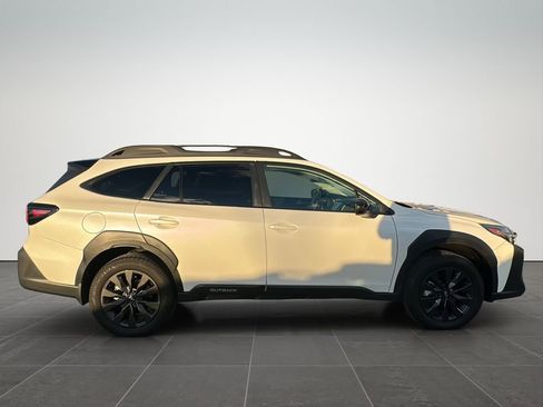 Used 2025 Subaru Outback Onyx Edition XT w/ Popular Package #2 image 7