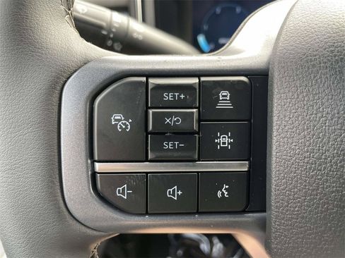 New 2026 Ford F250 Lariat w/ Black Appearance Package image 24