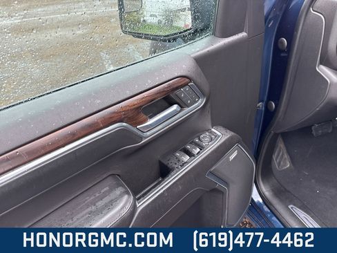 Used 2022 GMC Sierra 1500 SLT w/ SLT Convenience Package image 17