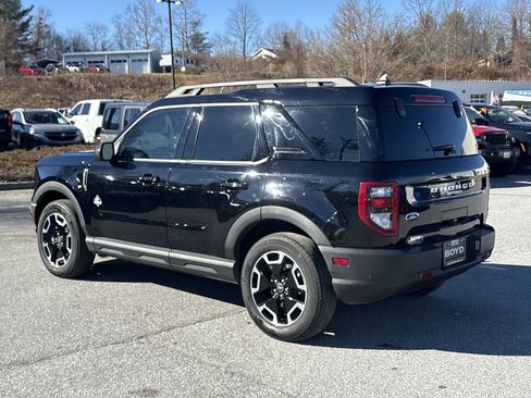 Used 2023 Ford Bronco Sport Outer Banks w/ Tech Package AWD/4WD image 7