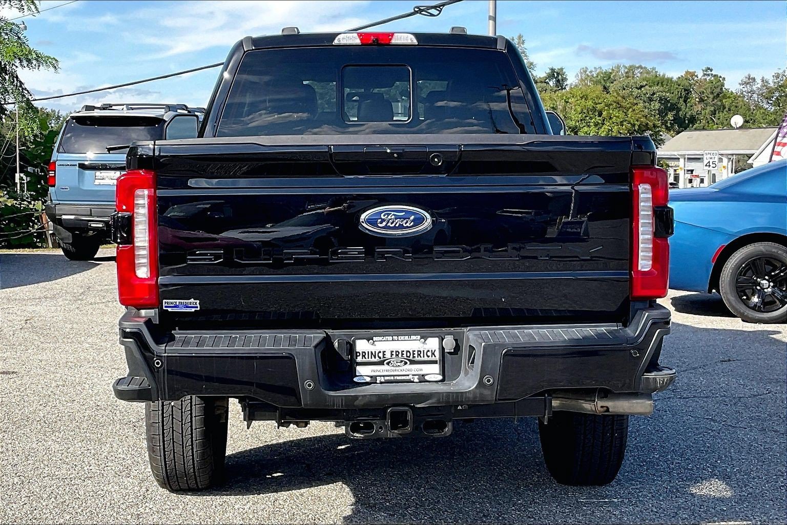 Used 2024 Ford F350 Lariat w/ Lariat Ultimate Package AWD/4WD image 4