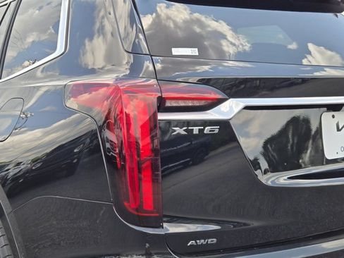 Used 2023 Cadillac XT6 Premium Luxury w/ Platinum Package AWD/4WD image 17