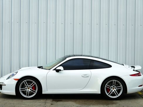 Used 2015 Porsche 911 Carrera 4 image 9