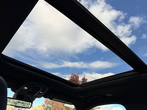 New 2025 Jeep Grand Cherokee L Limited w/ Luxury Tech Group II image 27