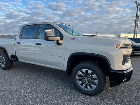 New 2026 Chevrolet Silverado 2500 Custom w/ Custom Value Package image 3