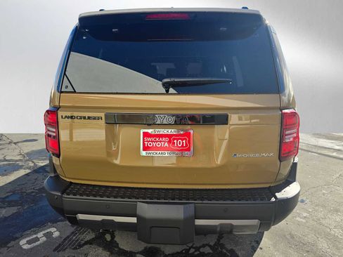 New 2026 Toyota Land Cruiser image 4