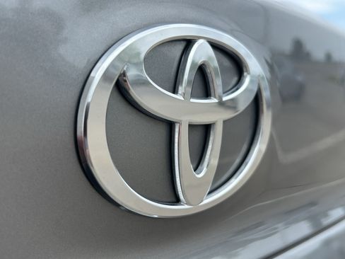 Certified 2025 Toyota Camry XLE FWD image 7