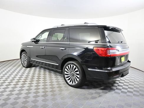 Used 2018 Lincoln Navigator Reserve w/ Technology Package AWD/4WD image 4