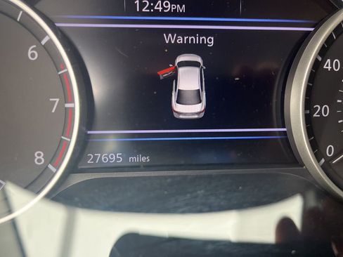 Used 2025 Nissan Sentra SV image 5