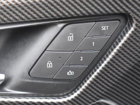 New 2025 Chevrolet Traverse High Country w/ LPO, Floor Liner Package FWD image 28