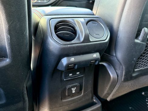 Used 2021 Jeep Wrangler Unlimited Rubicon w/ Xtreme Recon 35" Tire Package image 34