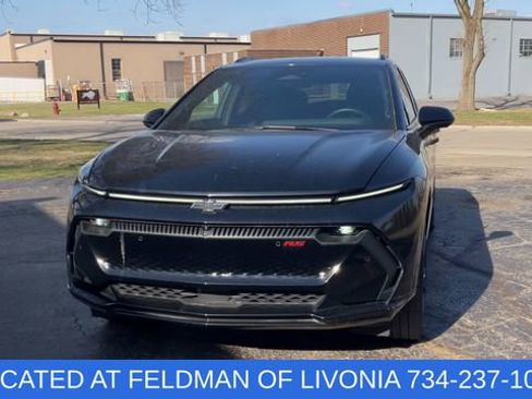 Certified 2024 Chevrolet Equinox EV RS FWD image 3