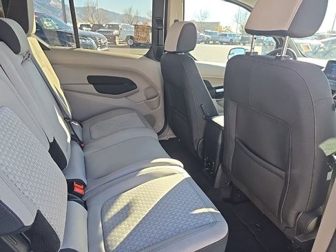 Used 2022 Ford Transit Connect XLT image 26