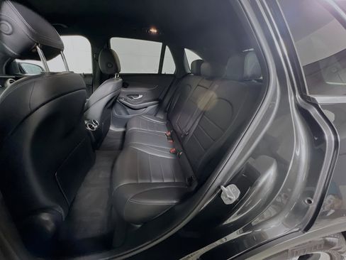 Used 2021 Mercedes-Benz GLC 300 image 29