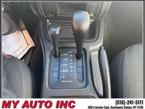 Used 2004 Jeep Grand Cherokee Laredo w/ Convenience Group image 16