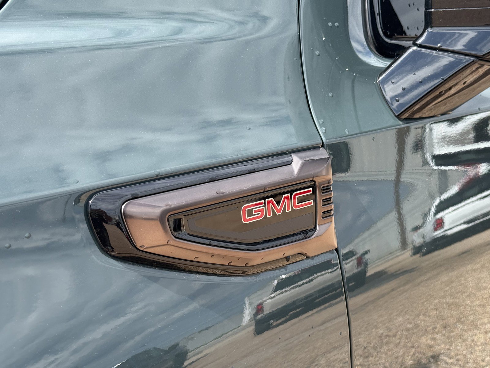 Used 2026 GMC Yukon AT4 Ultimate w/ LPO, Floor Liner Package AWD/4WD image 10