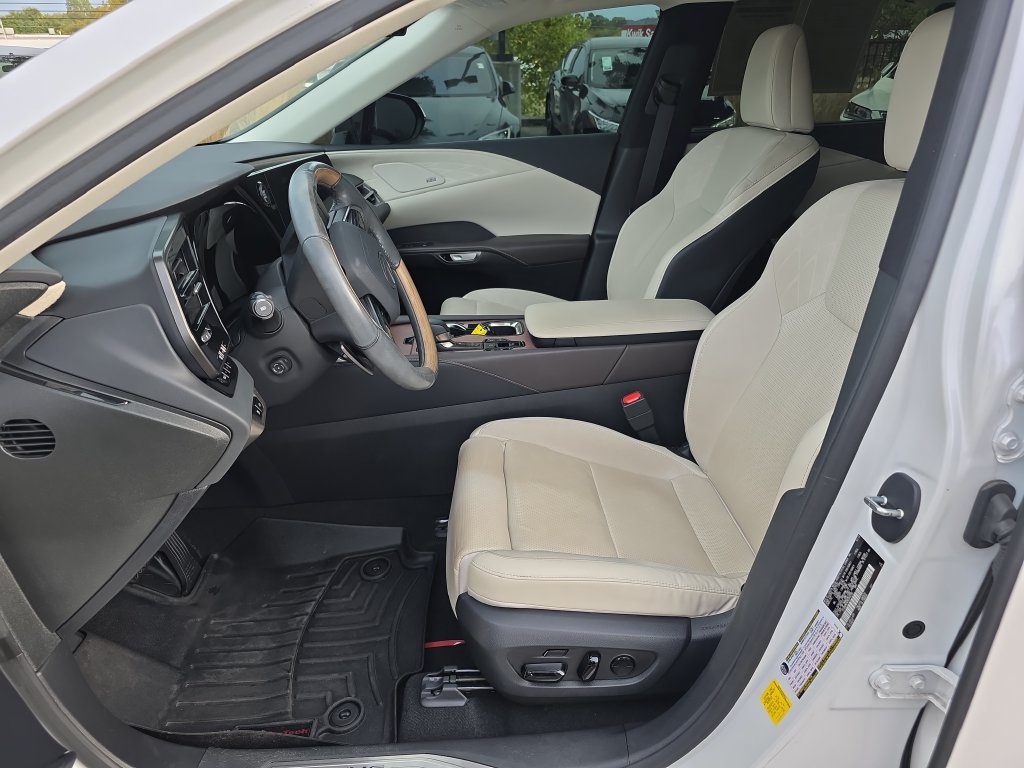 Used 2024 Lexus RX 350 AWD w/ Convenience Package image 16
