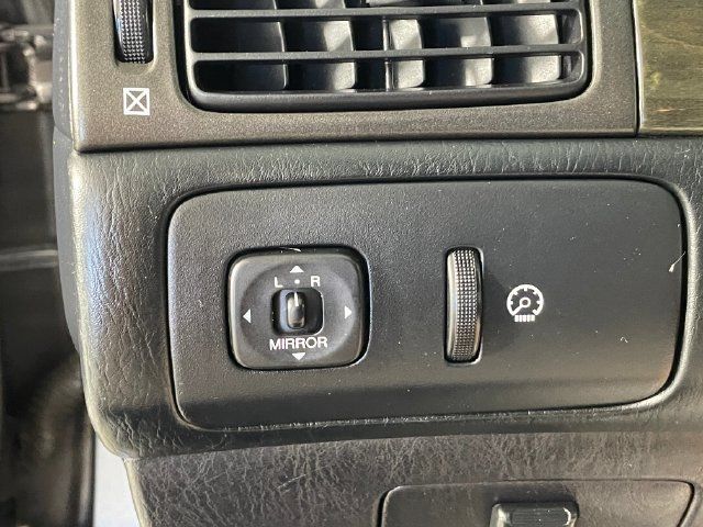 Used 2004 Lexus ES 330 FWD image 15
