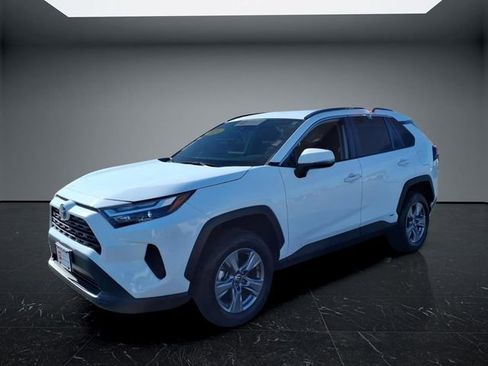 Certified 2024 Toyota RAV4 XLE AWD/4WD image 7
