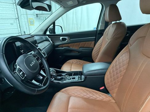 Used 2022 Kia Sorento SX Prestige w/ Rust Color Package AWD/4WD image 15