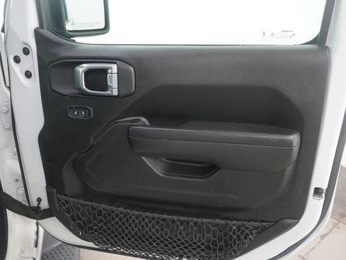 Used 2023 Jeep Wrangler Unlimited Sport AWD/4WD image 12