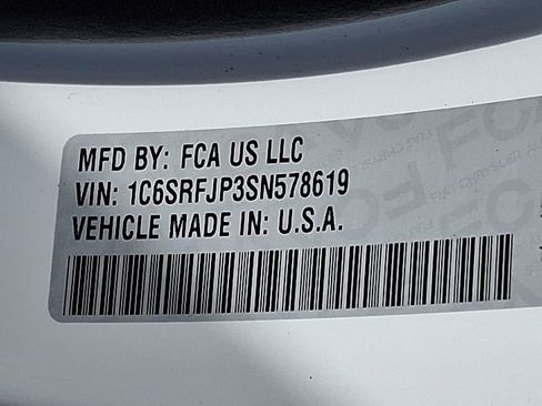 Used 2025 RAM 1500 Laramie image 28