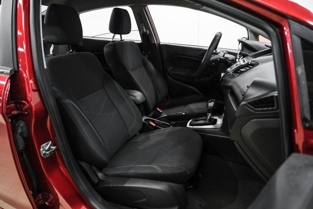 Used 2017 Ford Fiesta SE FWD image 33