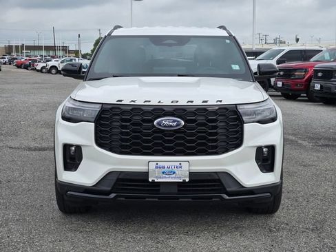 Certified 2025 Ford Explorer ST-Line w/ Premium Package RWD image 2
