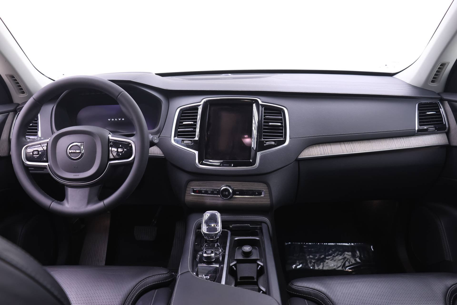 Certified 2023 Volvo XC90 B6 Ultimate AWD/4WD image 8