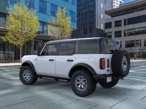 New 2025 Ford Bronco Badlands image 4