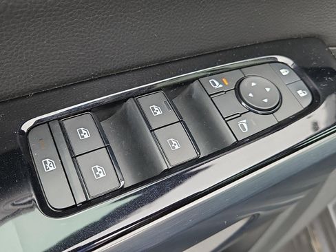 Used 2024 Nissan Pathfinder SL w/ SL Premium Package AWD/4WD image 27