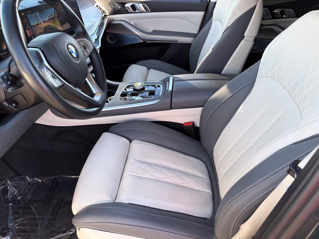 Used 2023 BMW X7 xDrive40i w/ Executive Package AWD/4WD image 16