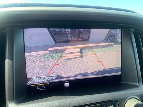 Used 2020 Chevrolet Colorado LT RWD image 19