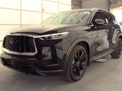 Certified 2024 INFINITI QX60 Luxe w/ Performance Audio Package FWD image 16