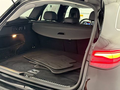 Used 2024 Mercedes-Benz GLC 300 4MATIC image 8