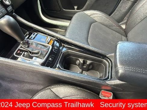 Used 2024 Jeep Compass Trailhawk AWD/4WD image 13